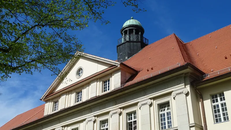 Großzügige 4-Zimmer-Wohnung mit Balkon in Berlin-Buch (Pankow) — photo 1
